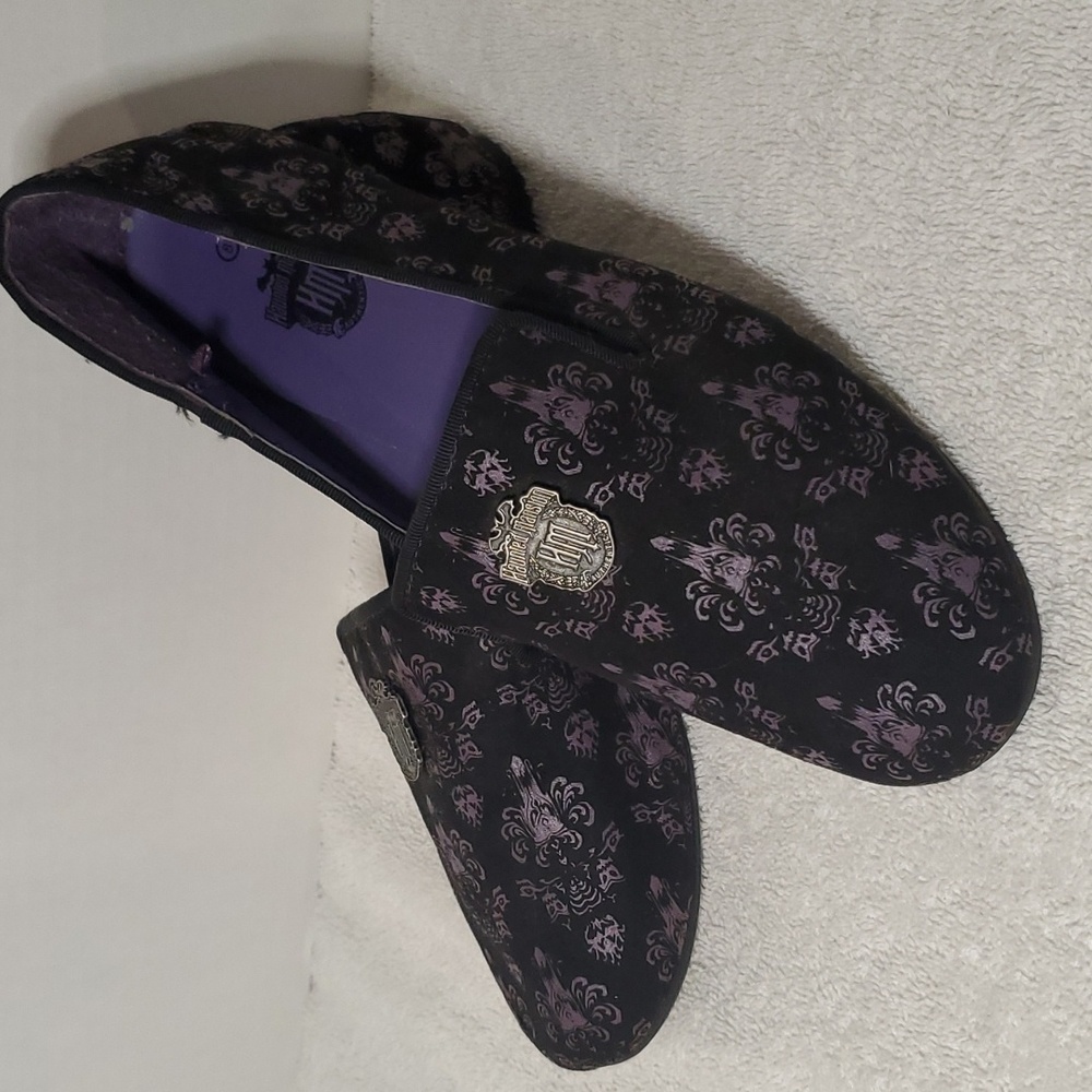 DISNEY HAUNTED MANSION WALLPAPER LOAFERS SIZE 8